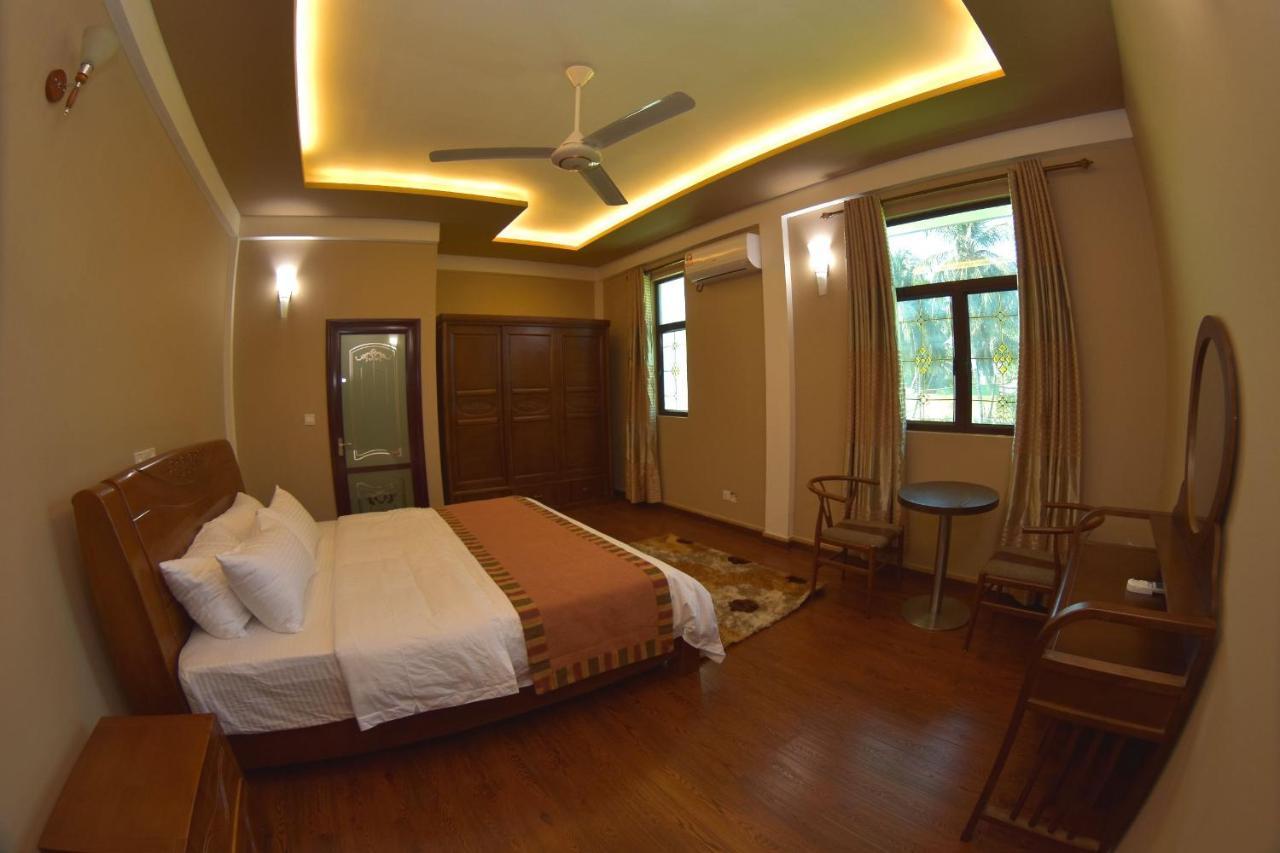 Отель Calyx Grand Fuvahmulah Экстерьер фото